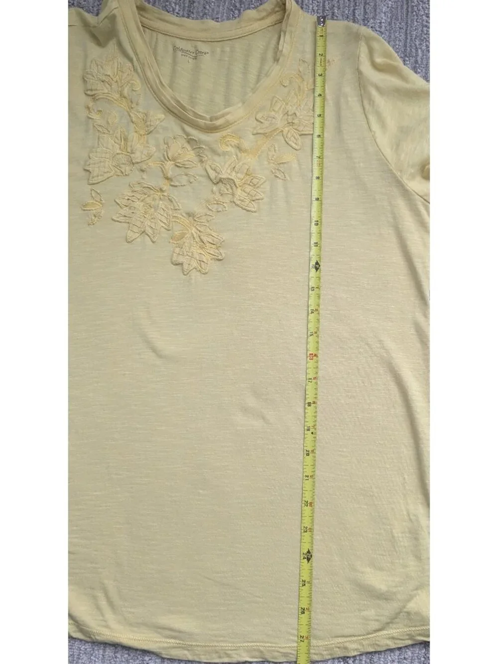 Coldwater Creek Lovely Soft Yellow Floral Embroidered T-Shirt Large